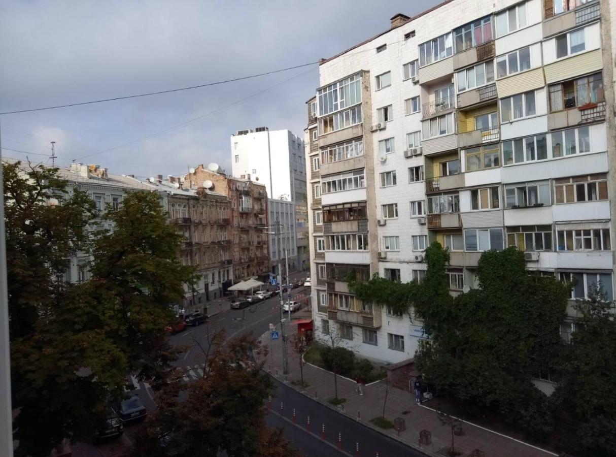 Однокомнатная Шота Руставели Apartment Kyiv Exterior photo